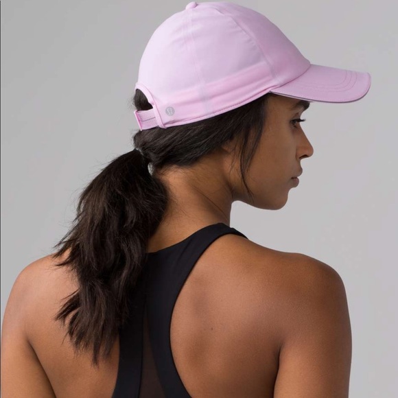 Lululemon baller hat